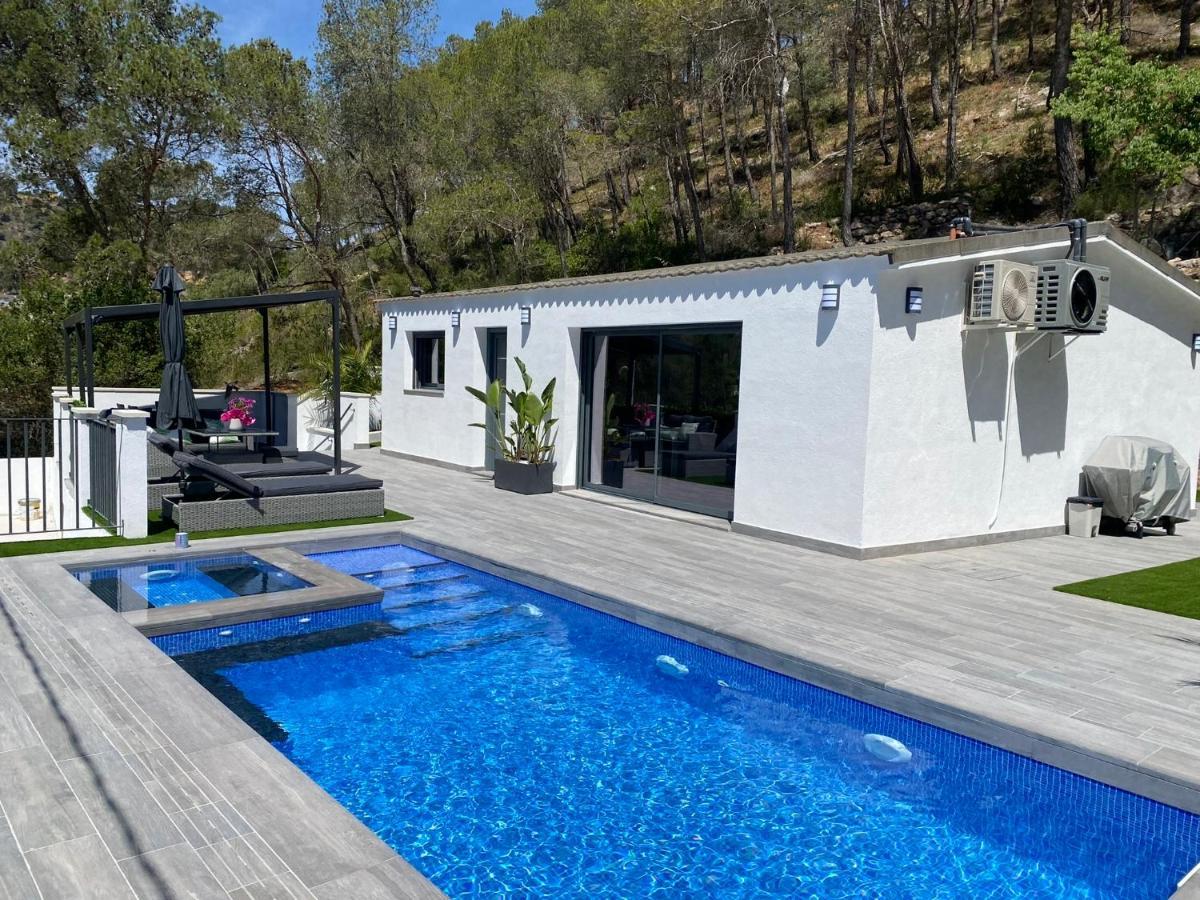 Lux Spa Barcelona Vallirana ภายนอก รูปภาพ